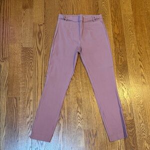 Chic Mauve Women's Cropped Pants